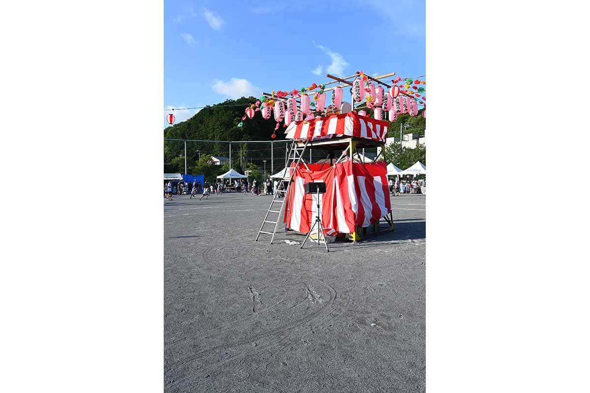 地域の絆をつなぐ伝統行事、「岩瀬夏まつり」のボランティアに参加<