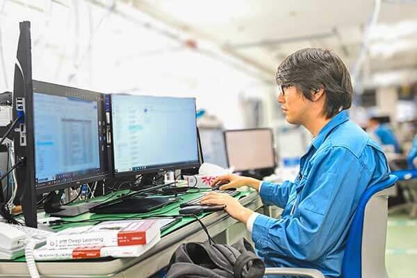 技術統括本部 開発2課 S.Hさん